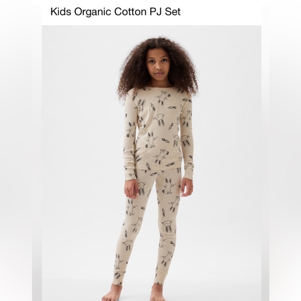 NWT Gap kids Easter bunny pajama set, unisex